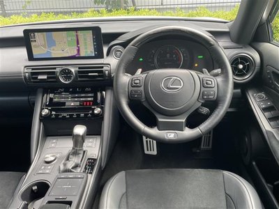LEXUS IS - 3