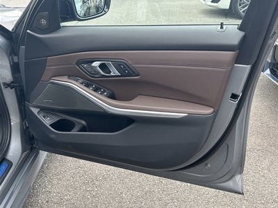 صورة مصغرة 46 لـ 2024 BMW 3 SERIES