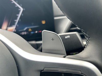 صورة مصغرة 39 لـ 2024 BMW 3 SERIES