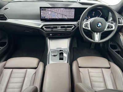 صورة مصغرة 27 لـ 2024 BMW 3 SERIES