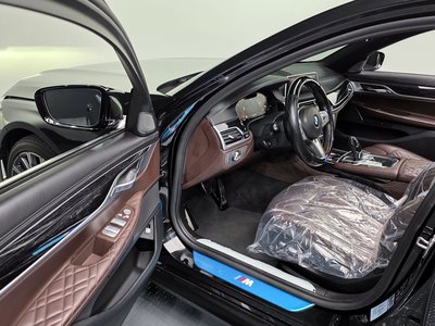 BMW 7 SERIES - 7