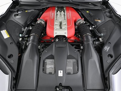 2021 Ferrari 812 GTS — миниатюра 18