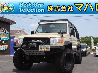 TOYOTA LAND CRUISER 70 PICKUP