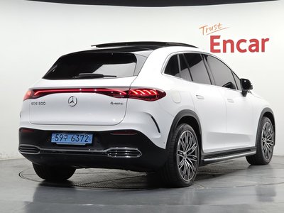 MERCEDES-BENZ EQE - 3