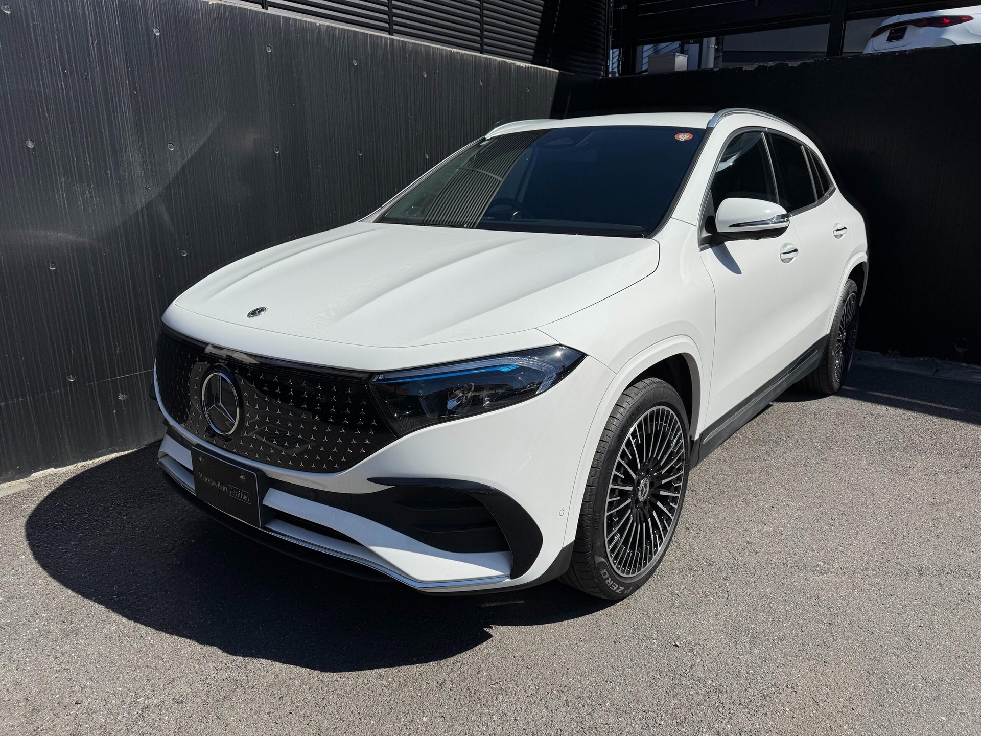 MERCEDES-BENZ EQA - View 1