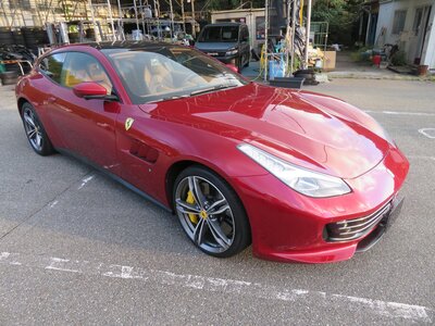 FERRARI GTC4 LUSSO