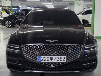 GENESIS G80 (RG3) - 1