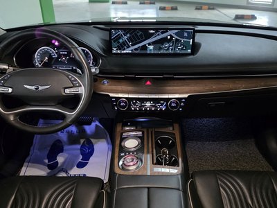 GENESIS G80 (RG3) - 7