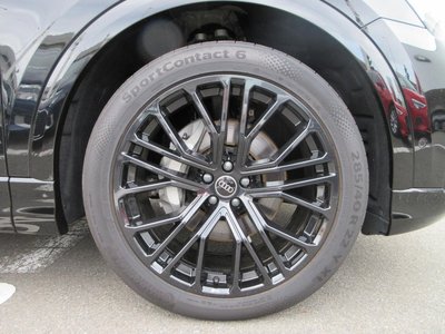 AUDI Q8 - 9