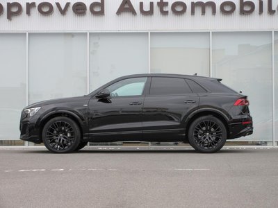 AUDI Q8 - 5