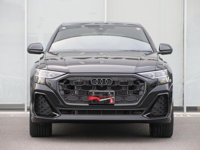 AUDI Q8 - 4