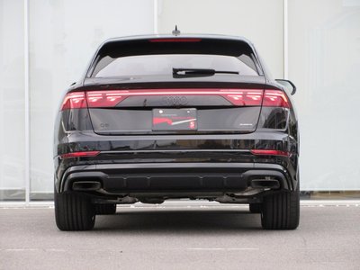 AUDI Q8 - 7