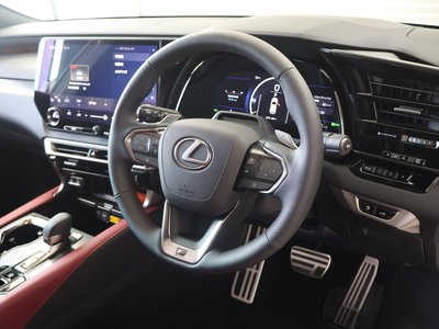 صورة مصغرة 28 لـ 2025 Lexus RX