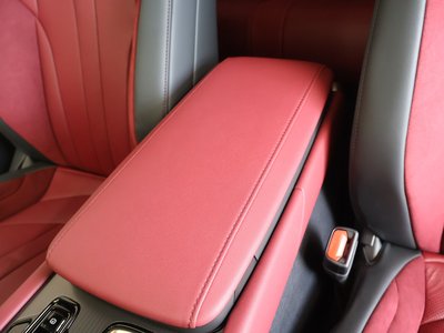 صورة مصغرة 38 لـ 2025 Lexus RX