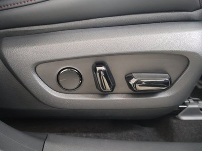 صورة مصغرة 37 لـ 2025 Lexus RX