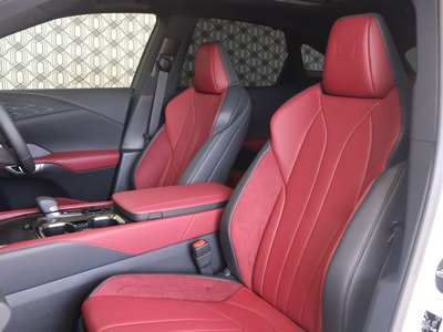 صورة مصغرة 36 لـ 2025 Lexus RX
