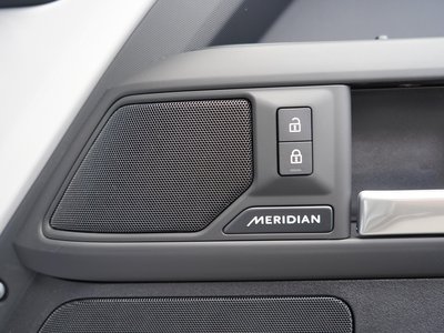 2026 LAND Rover DEFENDER — миниатюра 34