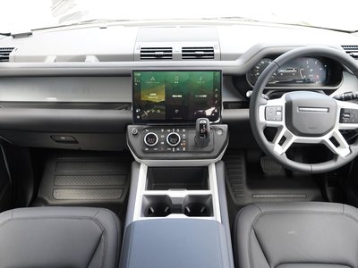 2026 LAND Rover DEFENDER — фото 4