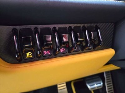 2024 Lamborghini HURACAN — миниатюра 24