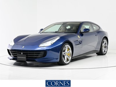 FERRARI GTC4 LUSSO