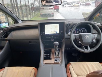 TOYOTA ALPHARD - 2