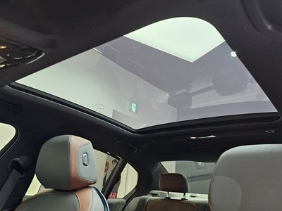 2025 BMW 5 SERIES — миниатюра 22