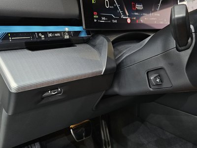 2025 BMW 5 SERIES — миниатюра 28