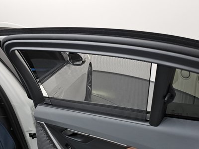 2025 BMW 5 SERIES — миниатюра 25