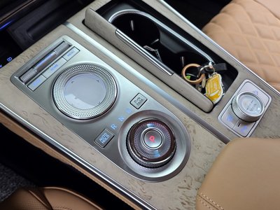 2022 Genesis GV80 thumbnail 12