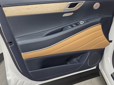 2022 Genesis GV80 thumbnail 14