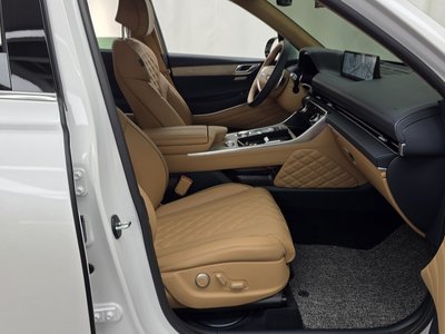 2022 Genesis GV80 thumbnail 17