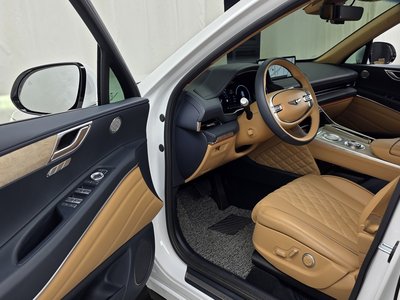 2022 Genesis GV80 thumbnail 13