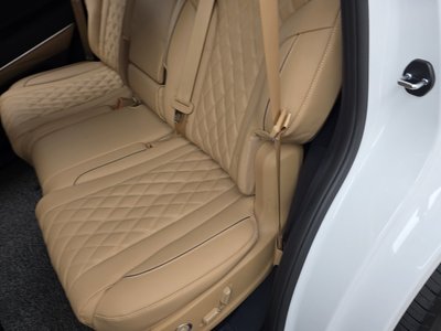 2022 Genesis GV80 thumbnail 16