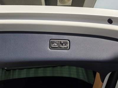 2022 Genesis GV80 thumbnail 31