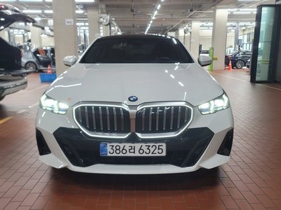 صورة 2 لـ 2026 BMW 5 SERIES