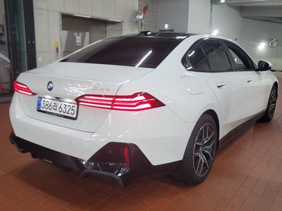 صورة 4 لـ 2026 BMW 5 SERIES