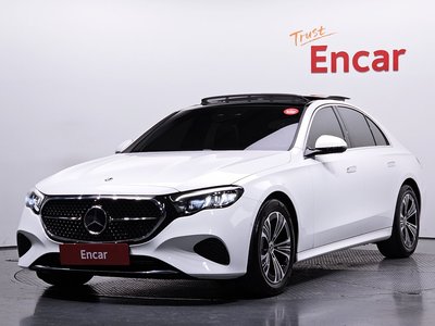 MERCEDES-BENZ E-CLASS - 1