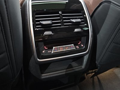 صورة مصغرة 30 لـ 2025 BMW X6