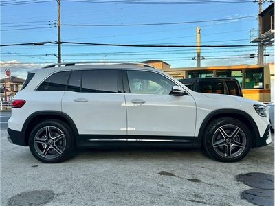 MERCEDES-BENZ GLB - 9