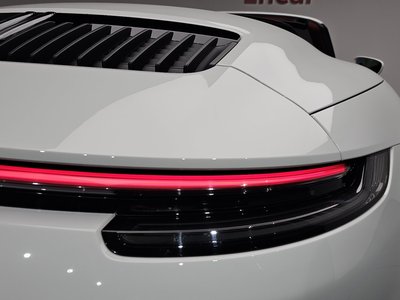 PORSCHE 911 - 10