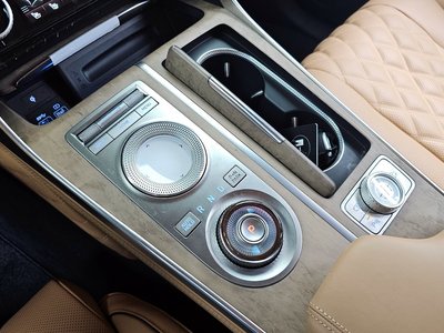 GENESIS GV80 - 9