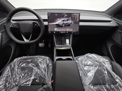 TESLA MODEL Y - 5