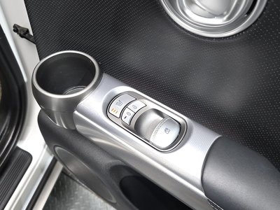 2022 Genesis GV60 — миниатюра 25