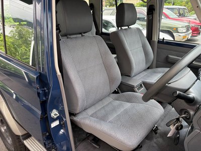 2014 Toyota LAND CRUISER 70 — миниатюра 38