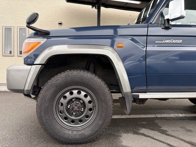 2014 Toyota LAND CRUISER 70 — миниатюра 14