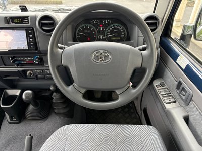 2014 Toyota LAND CRUISER 70 — миниатюра 22