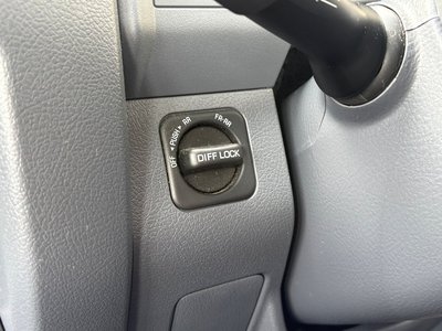 2014 Toyota LAND CRUISER 70 — миниатюра 28