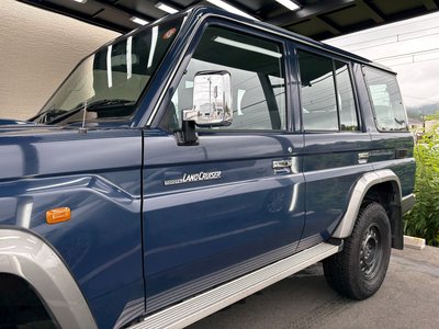 2014 Toyota LAND CRUISER 70 — миниатюра 15