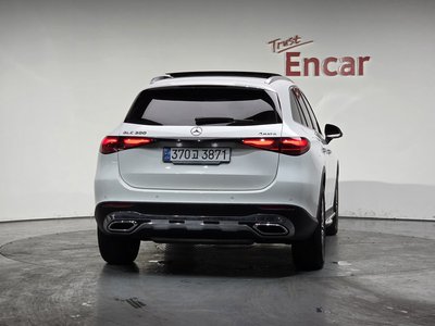 MERCEDES-BENZ GLC - 4