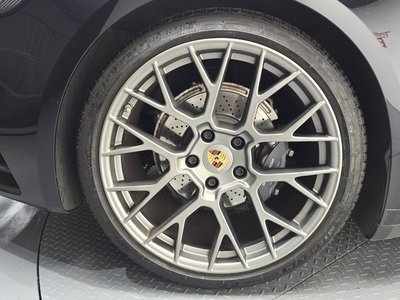 PORSCHE 911 - 6
